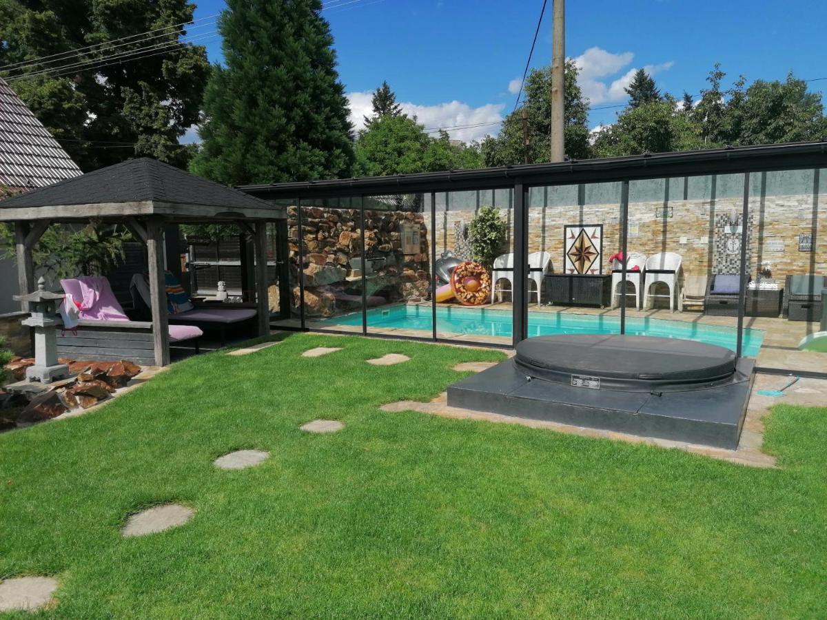 Villa Aspen Kamenny Ujezd  Esterno foto